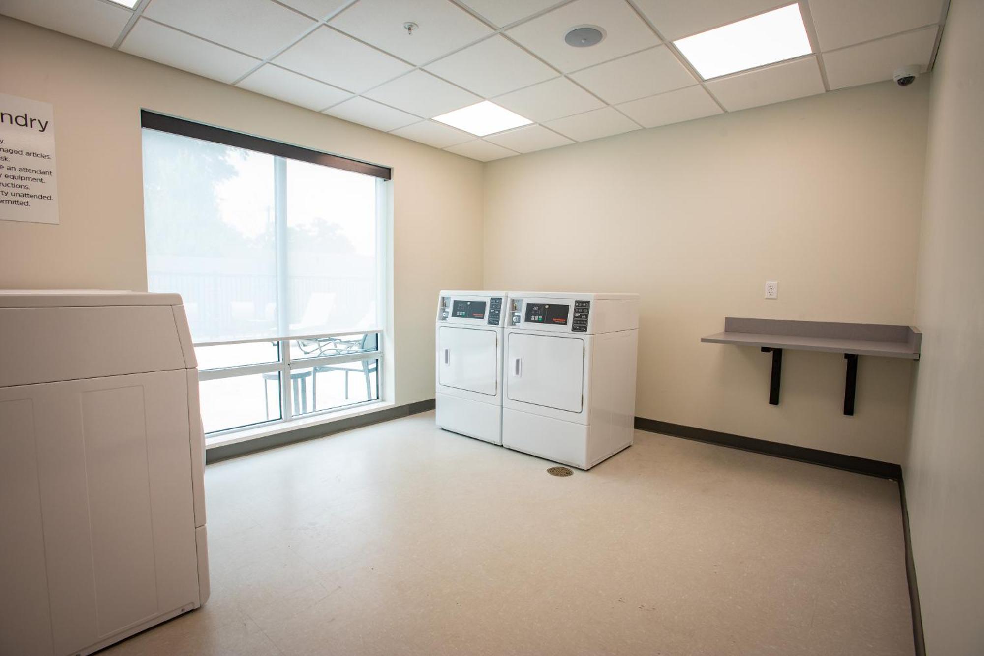 Holiday Inn Express & Suites Pensacola Airport North - I-10 By Ihg Ferry Pass エクステリア 写真