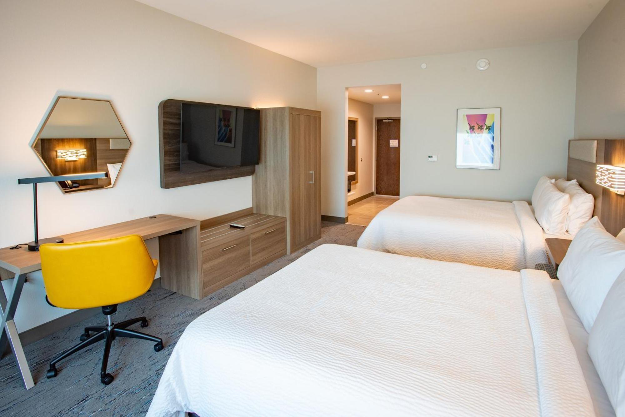 Holiday Inn Express & Suites Pensacola Airport North - I-10 By Ihg Ferry Pass エクステリア 写真